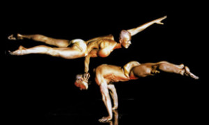 Strongmen Jarek and Darek of Cirque de la Symphonie